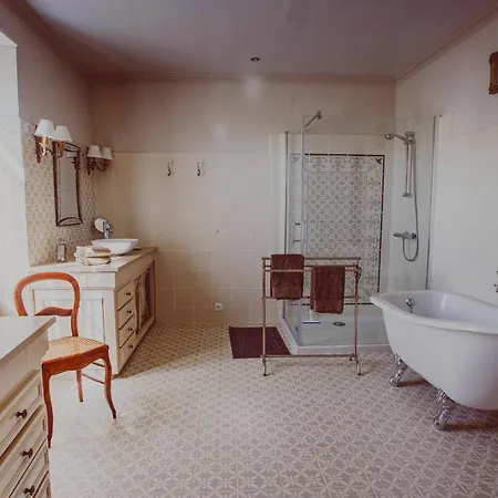 D'hotes Au Jardin De Bed & Breakfast La Bachellerie