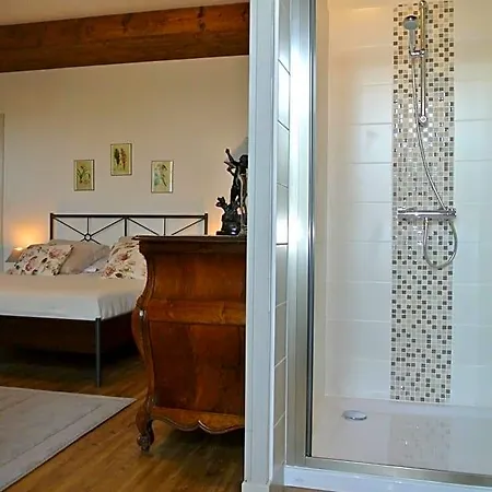 D'hotes Au Jardin De Bed & Breakfast 3*