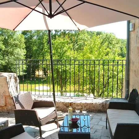 D'hotes Au Jardin De Bed & Breakfast